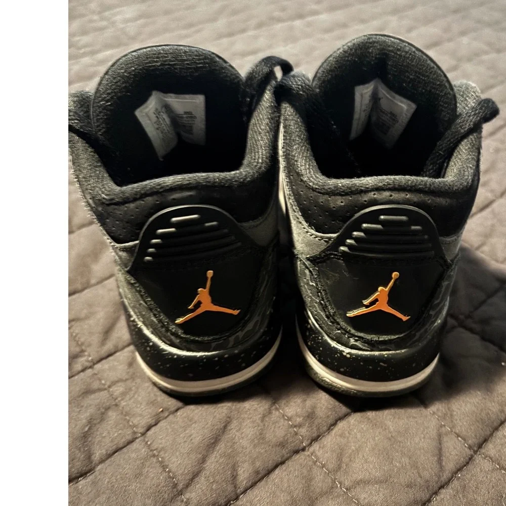 Jordan 3 Retro Fear Pack‎ Toddler Sneakers Grey Orange Black 441142-017